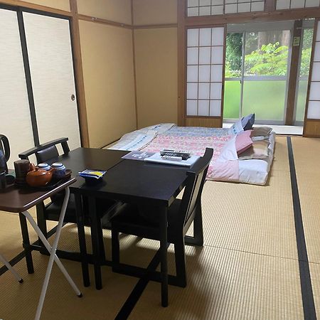 Shukubo Kanbayashi Katsukane تسوروكا المظهر الخارجي الصورة
